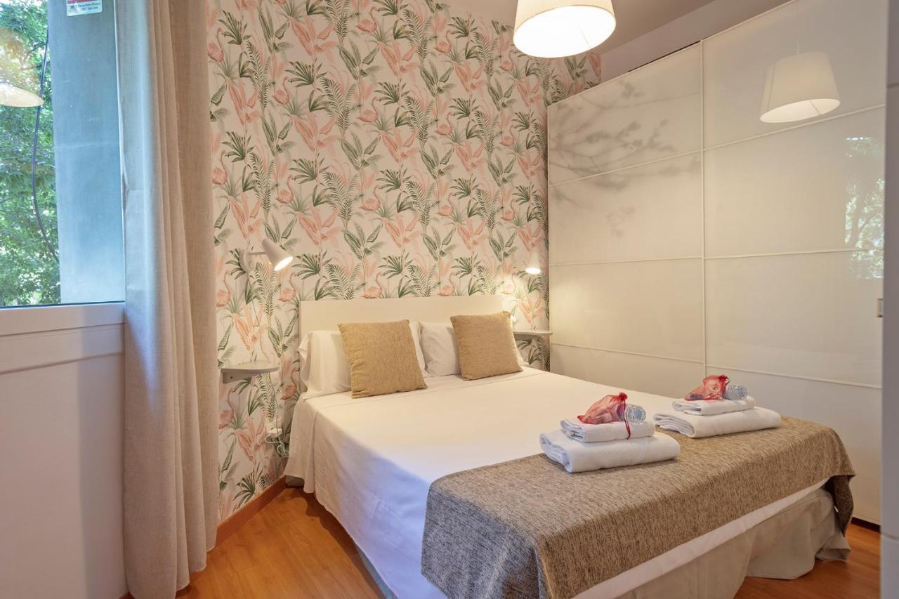 Alcam Paseo San Juan Apartment บาร์เซโลนา ภายนอก รูปภาพ